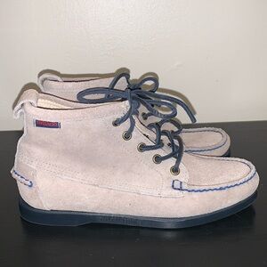 Anthropologie Sebago Docksides Beacon Taupe Suede Ankle Boot Bootie Women’s 6M.‎